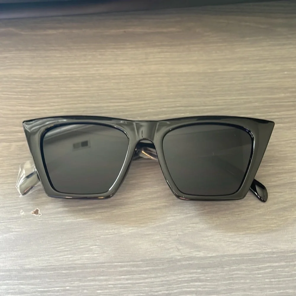 **NWT** Vintage Oversized Cat-eye Style Square Sun Glasses for Women - Picture 2 of 7